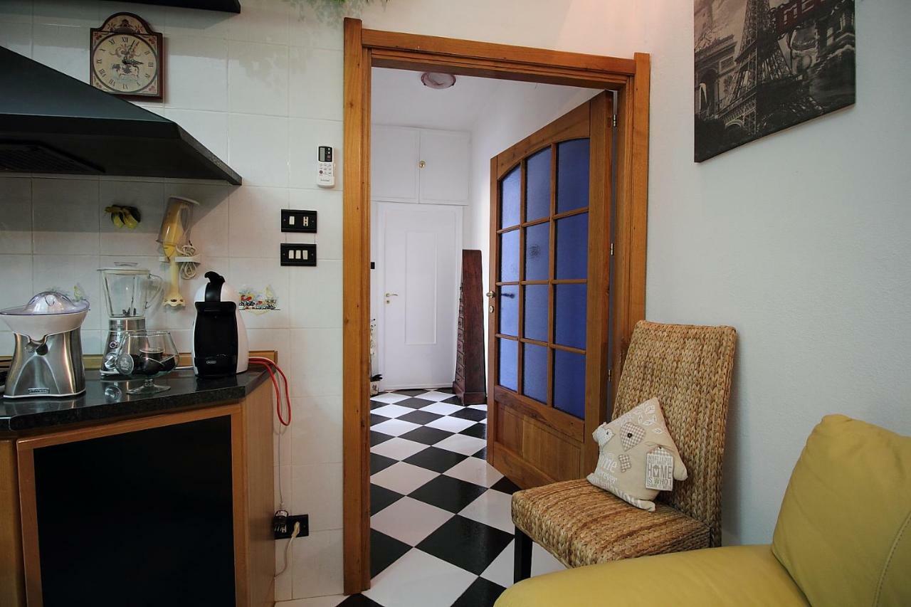 Appartamento Granada Алгеро Екстериор снимка